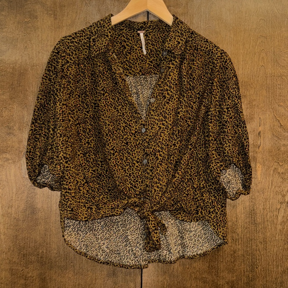 Free People cheetah print tie up collared blouse, Size L